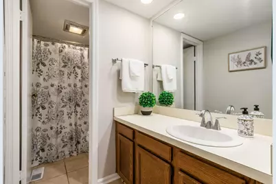 911 Manor Lane #J, Columbus, OH 43221 - Photo 19