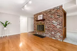 911 Manor Ln, Columbus, OH 43221 - Photo 17