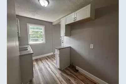 1335 E 25th Avenue, Columbus, OH 43211 - Photo 5