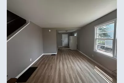 1335 E 25th Avenue, Columbus, OH 43211 - Photo 1