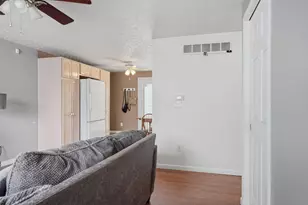 4034 Deer Lake Way, Columbus, OH 43204 - Photo 17