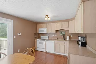 4034 Deer Lake Way, Columbus, OH 43204 - Photo 25