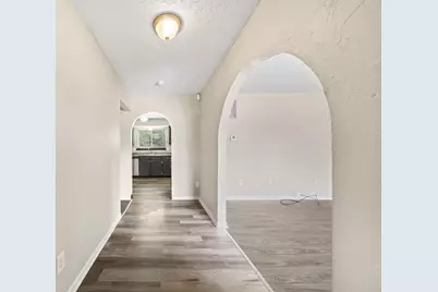 4780 Carbondale Drive, Columbus, OH 43232 - Photo 5