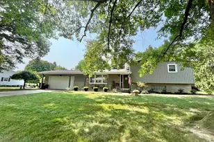 1129 Royal Ct NE, Lancaster, OH 43130 - Photo 3