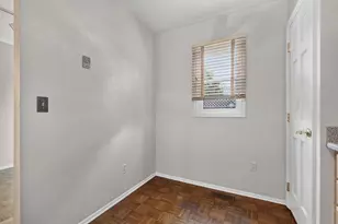 2438 Hardesty Dr S, Columbus, OH 43204 - Photo 21