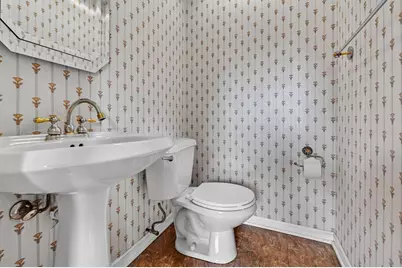 2438 Hardesty Drive S, Columbus, OH 43204 - Photo 29
