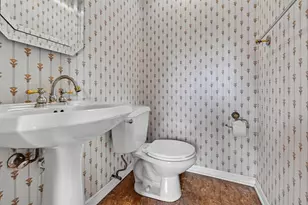 2438 Hardesty Dr S, Columbus, OH 43204 - Photo 29