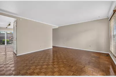2438 Hardesty Drive S, Columbus, OH 43204 - Photo 11