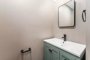 769 Harley Dr, Columbus, OH 43202 - Photo 9