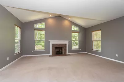 5725 Triplett Square, New Albany, OH 43054 - Photo 9