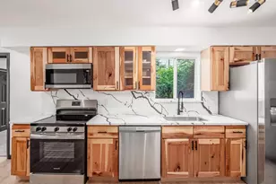 1498 Firwood Dr, Columbus, OH 43229 - Photo 17