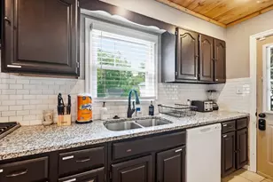 399 N Nelson Rd, Columbus, OH 43219 - Photo 23