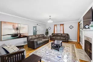 399 N Nelson Rd, Columbus, OH 43219 - Photo 13