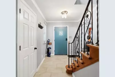 399 N Nelson Road, Columbus, OH 43219 - Photo 9