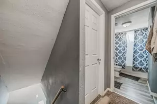 456 E Hinman Ave, Columbus, OH 43207 - Photo 17