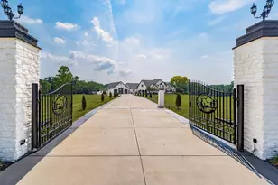 12100 Toll Gate Ct NW, Pickerington, OH 43147 - Photo 1