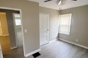 1911 Brentnell Ave, Columbus, OH 43219 - Photo 9
