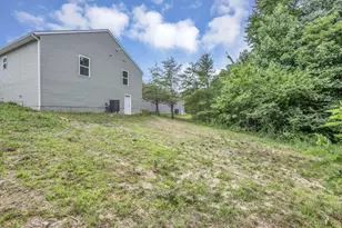 353 Elm St, New Straitsville, OH 43766 - Photo 45