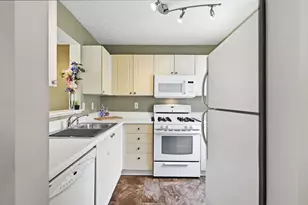 4052 Meadowick Dr, Columbus, OH 43230 - Photo 11
