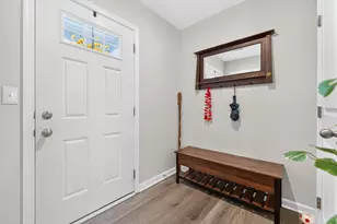 768 S Walnut St, Marysville, OH 43040 - Photo 5
