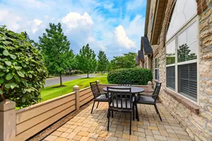 7228 Falls View Cir, Delaware, OH 43015 - Photo 5
