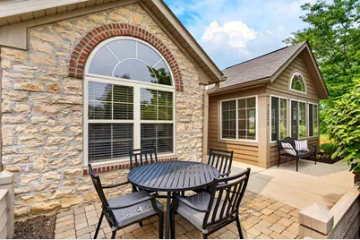 7228 Falls View Circle, Delaware, OH 43015 - Photo 3