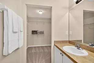 7228 Falls View Cir, Delaware, OH 43015 - Photo 31