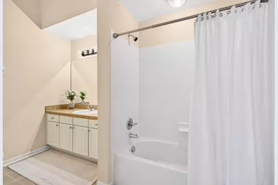 7228 Falls View Circle, Delaware, OH 43015 - Photo 35