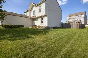 1049 Legacy Ln, Pataskala, OH 43062 - Photo 3