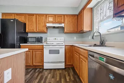 1049 Legacy Lane, Pataskala, OH 43062 - Photo 9