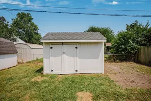 880 Mark Pl, Columbus, OH 43204 - Photo 21