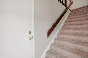 2471 Natchez Dr, Columbus, OH 43209 - Photo 3