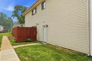 2471 Natchez Dr, Columbus, OH 43209 - Photo 1