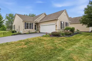 5058 Apple Glen Trail, Grove City, OH 43123 - Photo 3