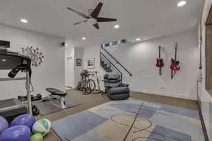 268 N Neruda Ave, Columbus, OH 43201 - Photo 51