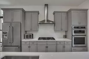 268 N Neruda Ave, Columbus, OH 43201 - Photo 21