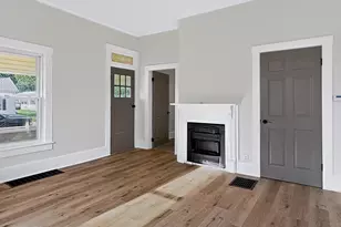 281 W 2nd St, Logan, OH 43138 - Photo 3