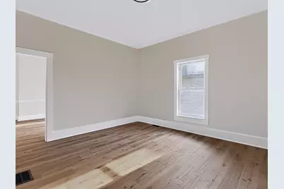 281 W 2nd Street, Logan, OH 43138 - Photo 9