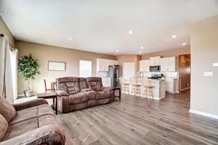 734 Leslie Dr, Plain City, OH 43064 - Photo 13