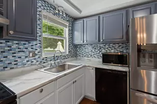 8947 Stillwater Dr, Galloway, OH 43119 - Photo 9