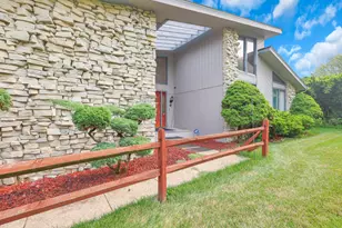 3350 Sycamore Knoll Dr, Columbus, OH 43219 - Photo 5