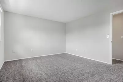 2818 Avati Drive #H4, Columbus, OH 43207 - Photo 15