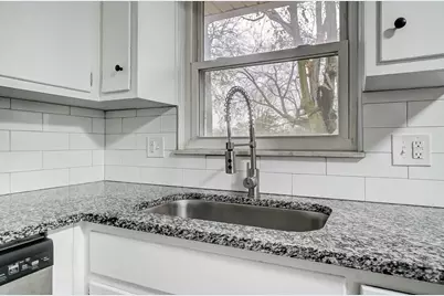 399 Garden Heights Avenue, Columbus, OH 43228 - Photo 7