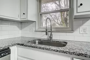 399 Garden Heights Ave, Columbus, OH 43228 - Photo 7