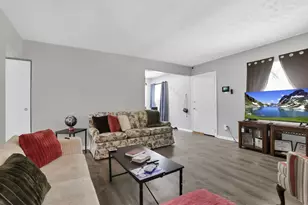 2283 Dawnlight Ave, Columbus, OH 43211 - Photo 5