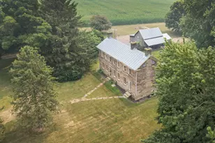 20992 Sycamore Rd, Mount Vernon, OH 43050 - Photo 9