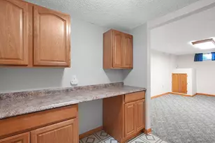 7961 Pinehill Rd, Lewis Center, OH 43035 - Photo 37