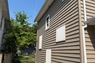 559 S Burgess Ave, Columbus, OH 43204 - Photo 3