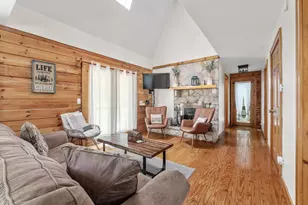 26060 Wildcat Hollow Rd, Rockbridge, OH 43149 - Photo 13