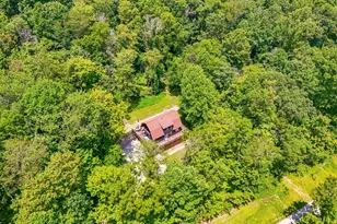 26060 Wildcat Hollow Rd, Rockbridge, OH 43149 - Photo 5